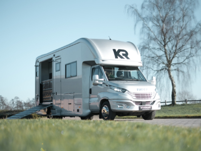 Iveco 7.2 ton Paardenvrachtwagen ~ Exclusief BTW
